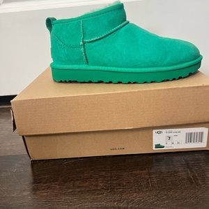 Women’s Classic Ultra Mini Shearling Ugg Booties